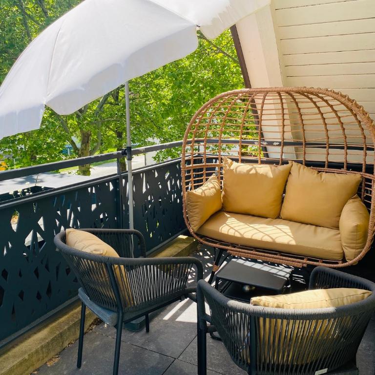 ZUM SCHLOSS - Boutique-Hotel - Doppelzimmer mit Balkon - 1