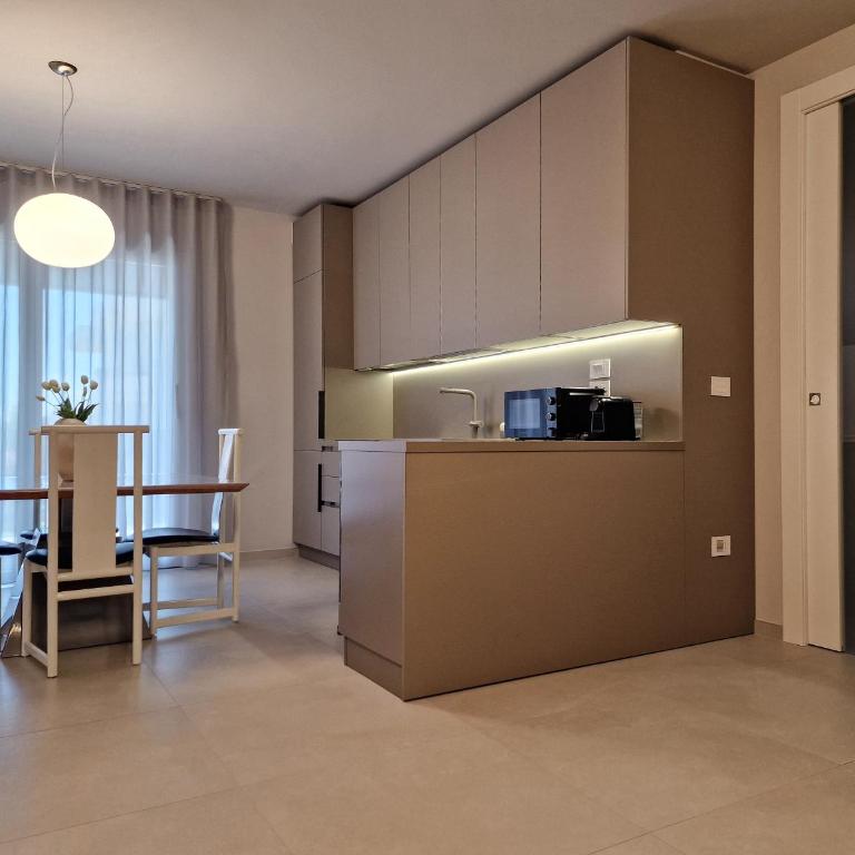 La Vela Luxury Apartment - Appartamento con 2 Camere da Letto e Terrazza - 5