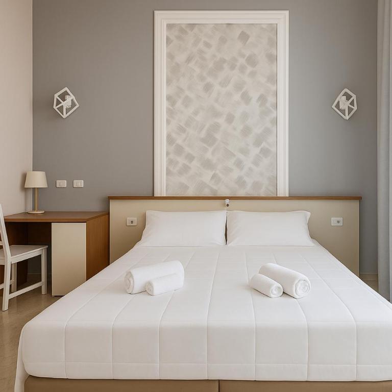Margherita Rooms - Double Room with Balcony - 3