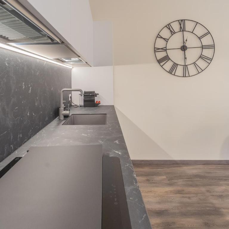 Modern Stylish Apartment in Como City - Appartamento - 16