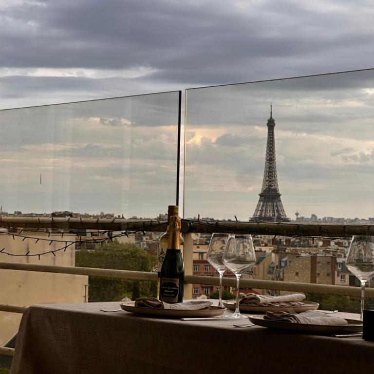 Luxury Flat - Eiffel Tower View & Terrace - Air Conditioning - Appartement 2 Chambres - 11