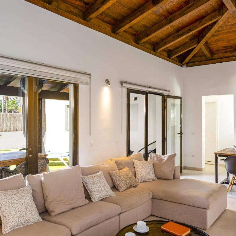 Villa Papagayo Deluxe by Villa Plus - Villa - 5