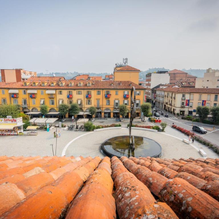 Piazza Michele Ferrero - sulla piazza centrale - Appartamento con 2 Camere da Letto - 2