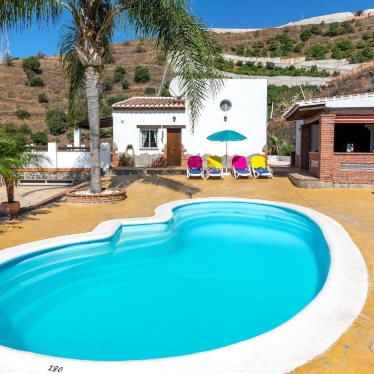 Villa Sol Casanova by Villa Plus - Villa - 1