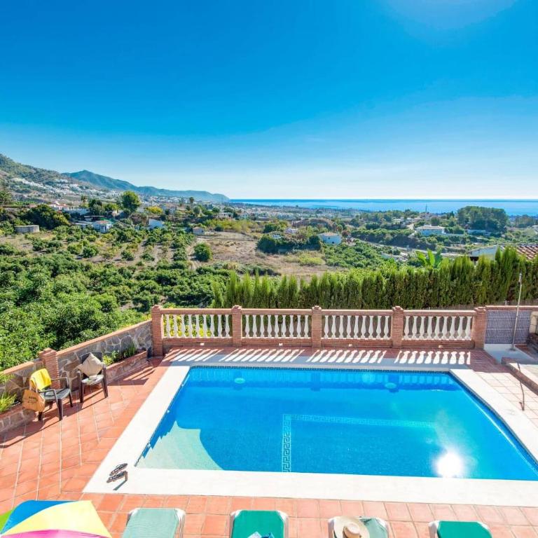 Villa Blancuzcal by Villa Plus - Villa - 1