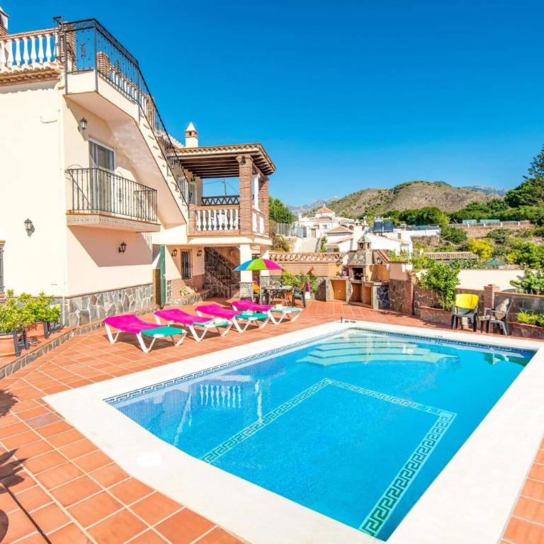 Villa Blancuzcal by Villa Plus - Villa - 2