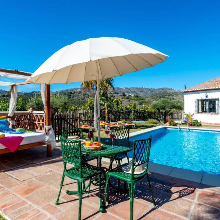 Villa Paraiso by Villa Plus - Villa - 26