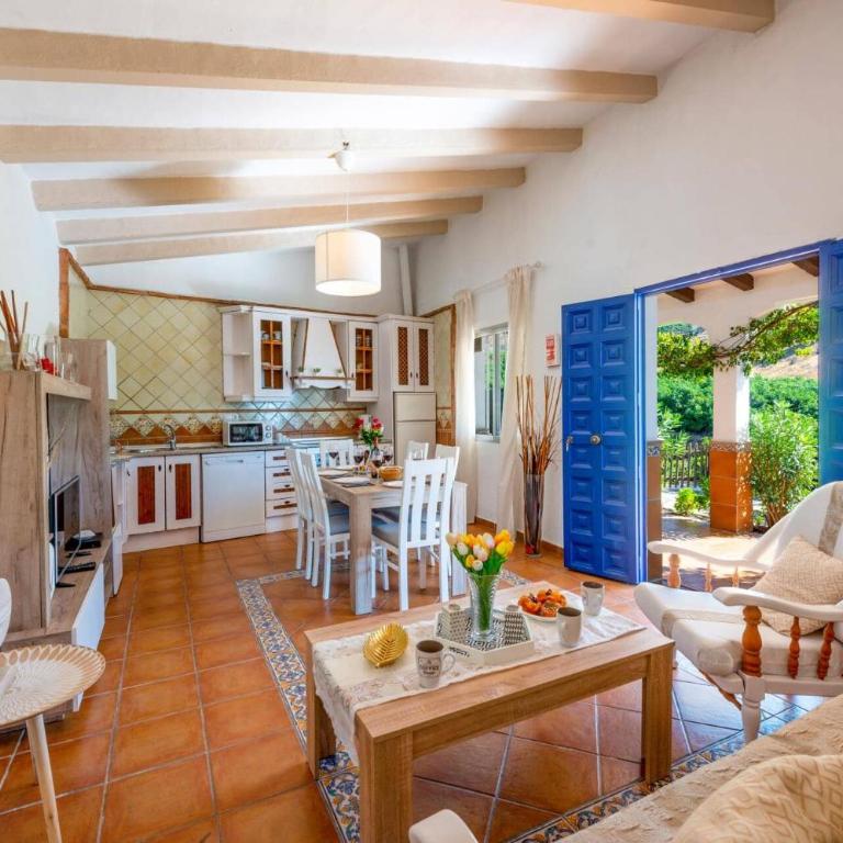Villa Piedras Blancas by Villa Plus - Villa - 6
