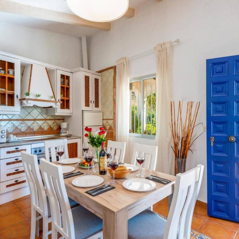 Villa Piedras Blancas by Villa Plus - Villa - 7