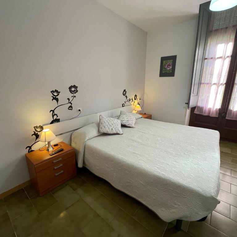 Pensión Borràs - Habitación Doble con baño privado - 1 o 2 camas - 2