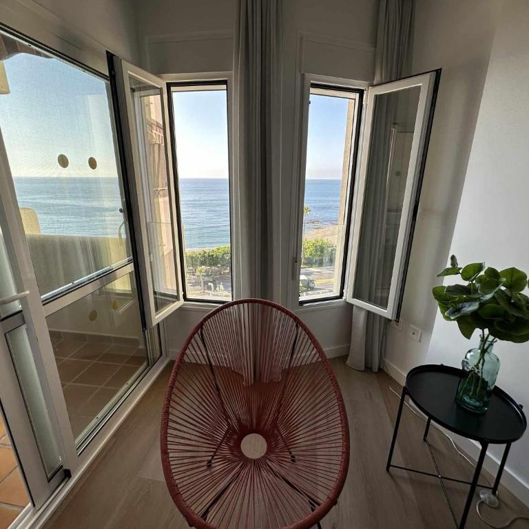 Luxury frontal al mar, Benalbeach - One-Bedroom Apartment - 5