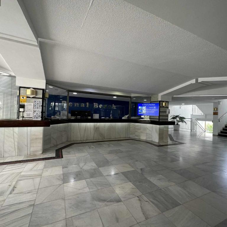 Luxury frontal al mar, Benalbeach - One-Bedroom Apartment - 41