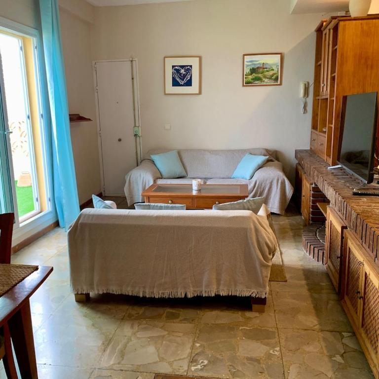 Carihuela beachfront penthouse, unique views - Apartamento de 2 dormitorios con vistas al mar - 10