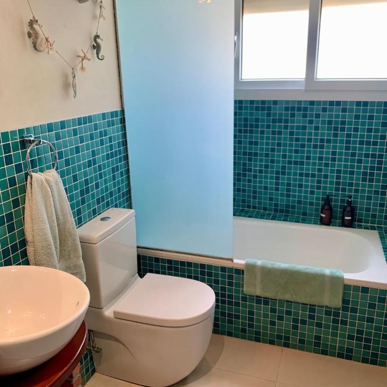Carihuela beachfront penthouse, unique views - Apartamento de 2 dormitorios con vistas al mar - 14