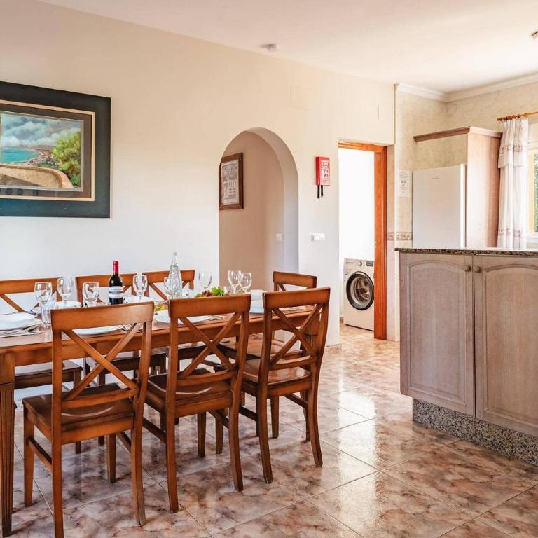 Villa Noguera Mediterraneo by Villa Plus - Villa - 8