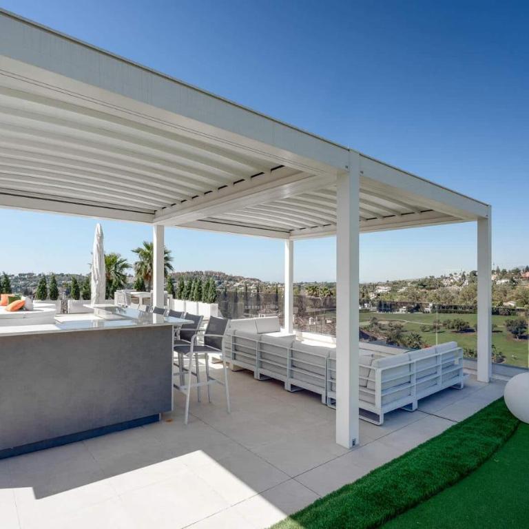 Luxury Villa with Breathtaking Views in Marbella By Lodgerstrip - Villa - 30
