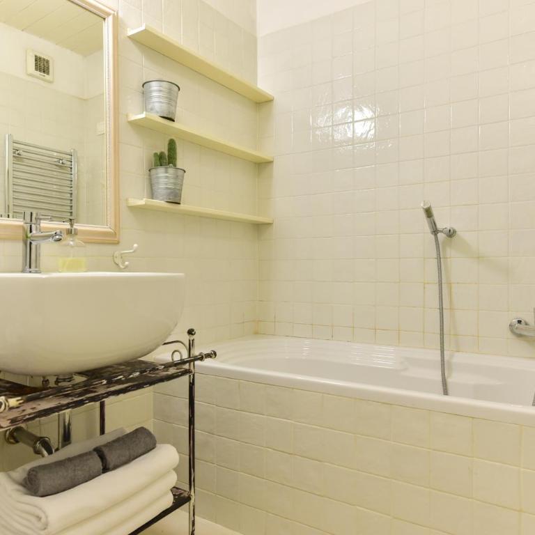 4BNB - San Lorenzo Spacious Apartment - Appartamento - 12