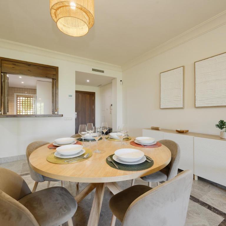Apartment with large terrace, swimming pool and green areas, next to Puerto Banús - Apartamento de 2 dormitorios - 8