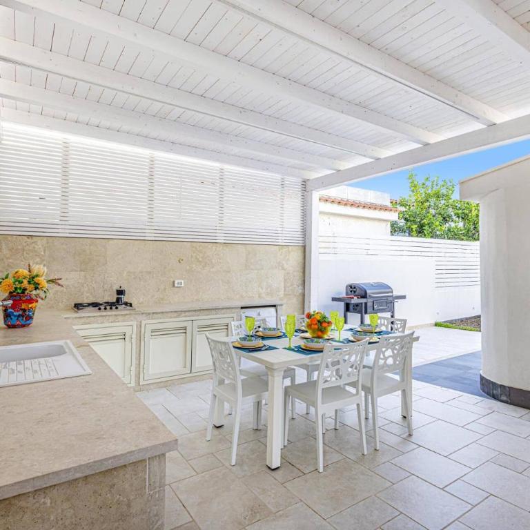 Villa Loredana by Villa Plus - Villa - 5