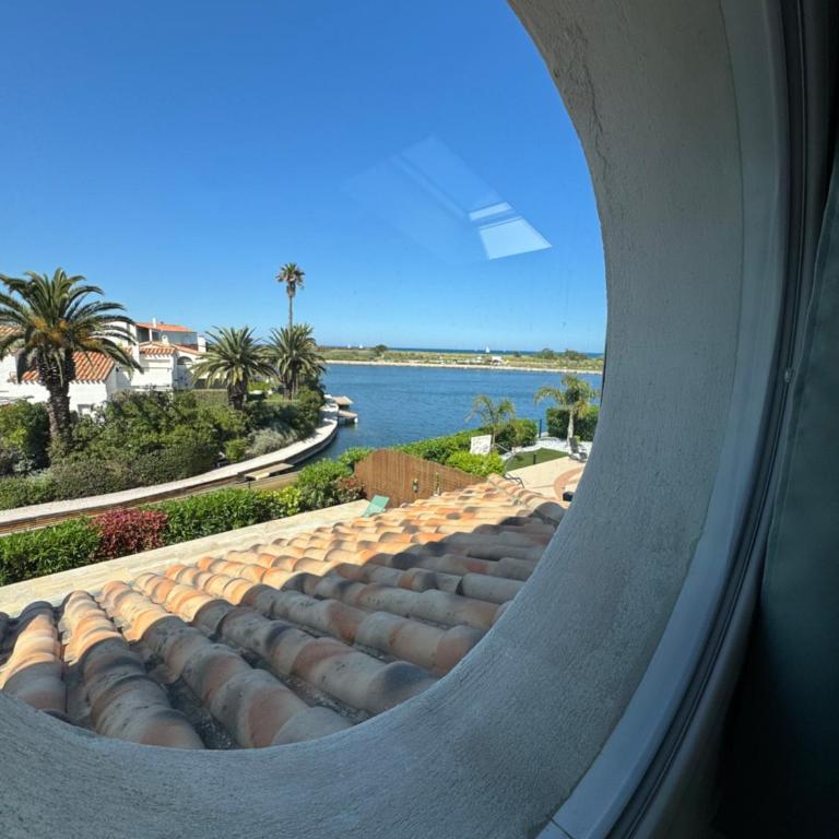Villa Moana Lagune 4 chambres, 4 salles de bain, piscine privative chauffée à 30 degrés toute l année, balnéo, terrain de pétanque privé, ping-pong - Villa - 21