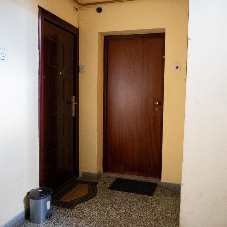 Suburban Escape 1 - One-Bedroom Apartment - 29