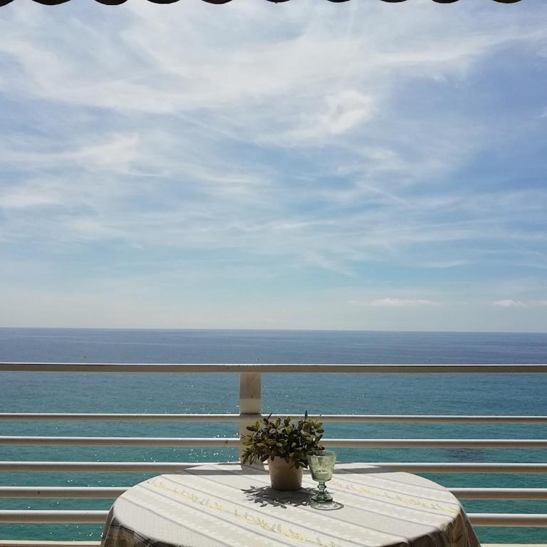 Appartement avec vue panoramique sur mer et montagne - Two-Bedroom Apartment - 2