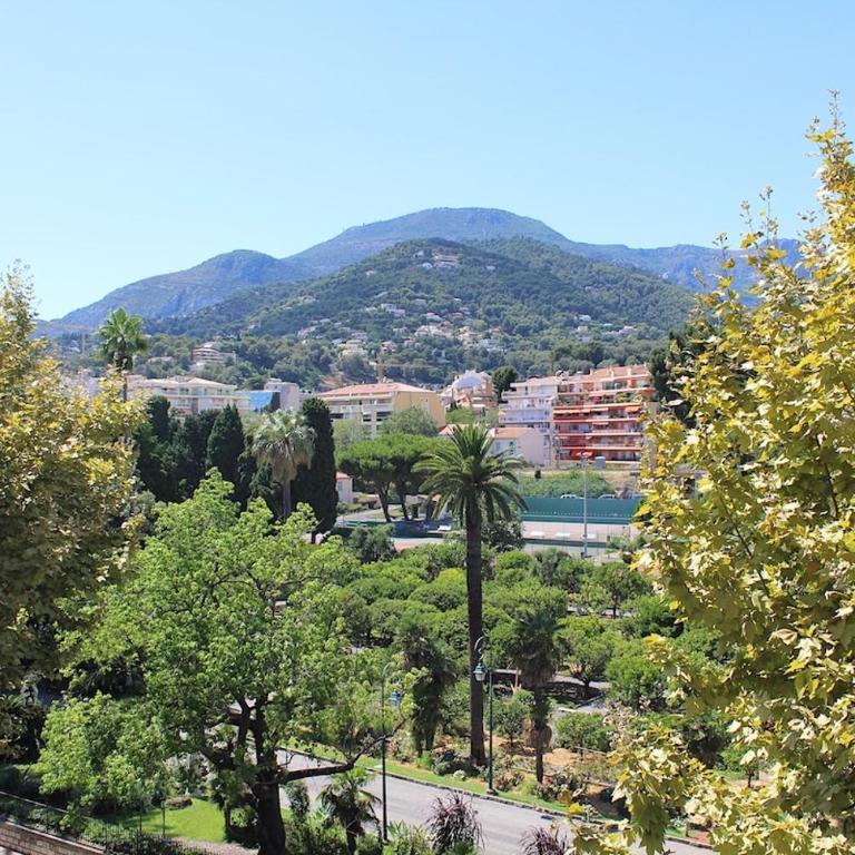 Appartement avec vue panoramique sur mer et montagne - Two-Bedroom Apartment - 14