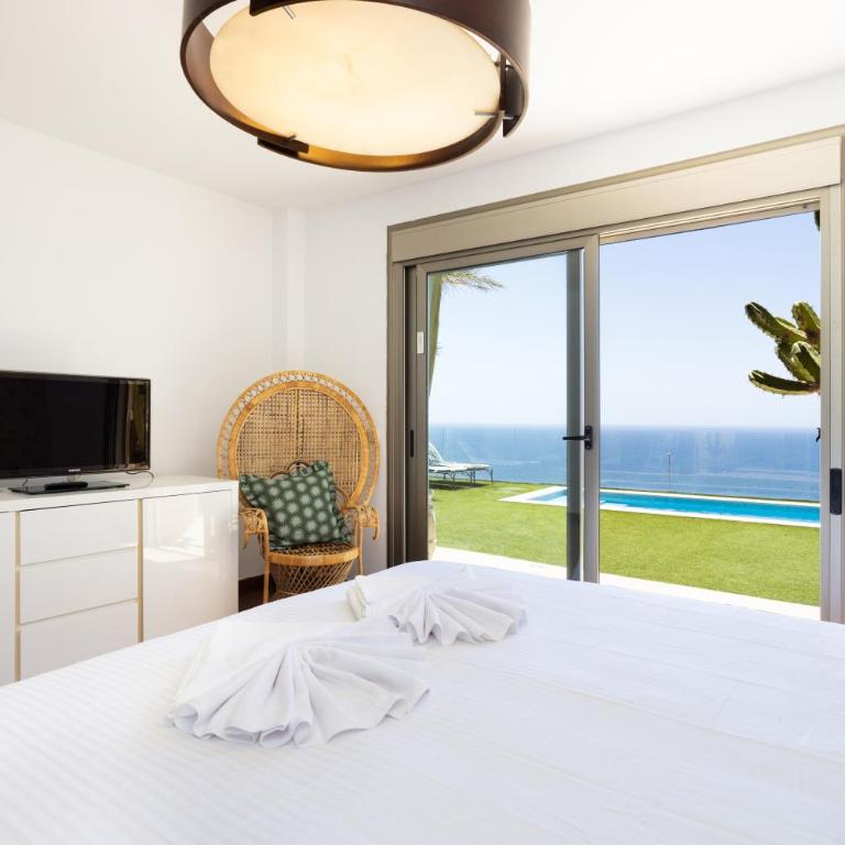 Home2Book Ocean View Villa, Private Pool & Garden - Villa - 16