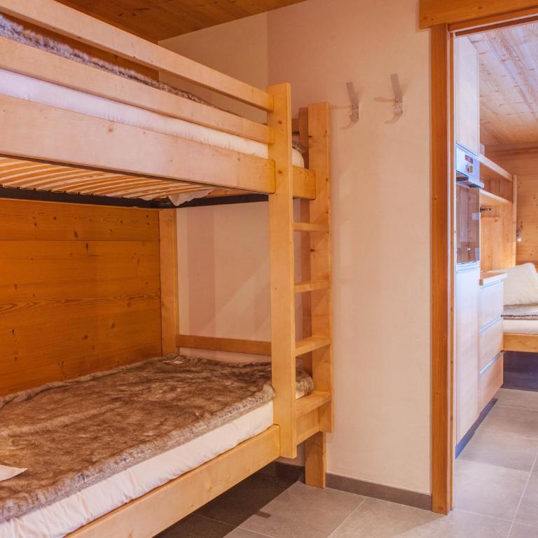 Studio montagnard avec balcon et animaux admis - FR-1-467-38 - Studio - 8