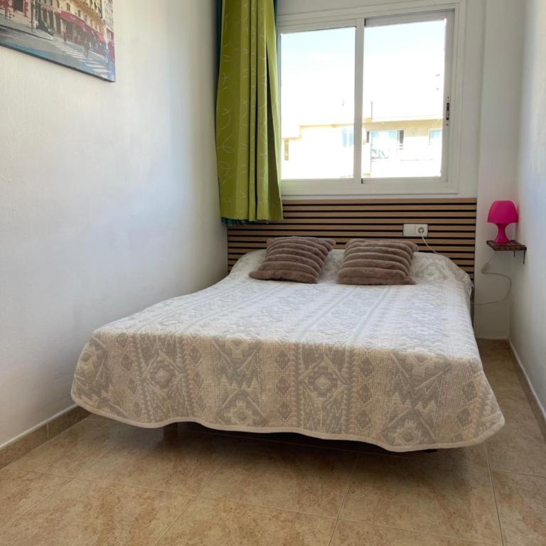 Evasion au soleil - Three-Bedroom Apartment with Sea View - 4