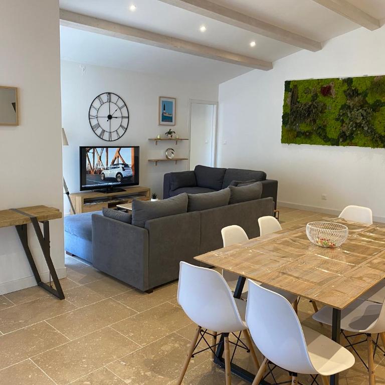 Maison moderne plain-pied 3 chambres jardin préau - Villa 3 Chambres - 4