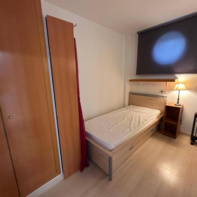 Bonito piso en Roses con piscina y parking AV-66 - Two-Bedroom Apartment - 7