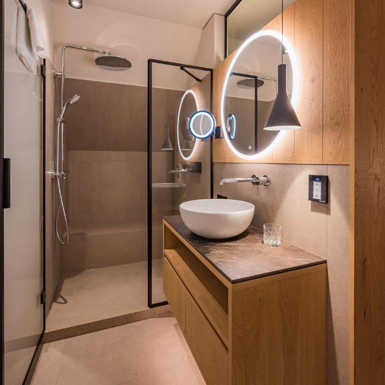 Gutshotel Menterschwaige - Heritage Boutique Hotel with Timless Elegance - Superior Doppelzimmer - 4