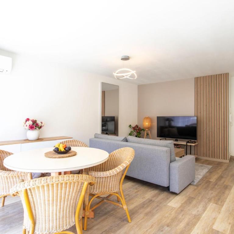 86m- Spacious 3 room apartment with large terrace - Appartement 2 Chambres - 11