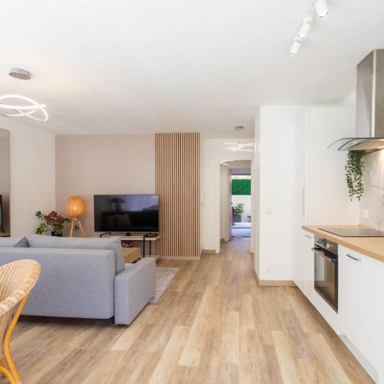 86m- Spacious 3 room apartment with large terrace - Appartement 2 Chambres - 10