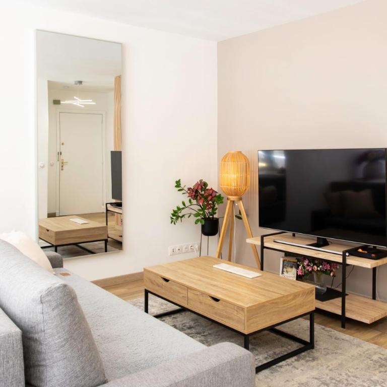 86m- Spacious 3 room apartment with large terrace - Appartement 2 Chambres - 12