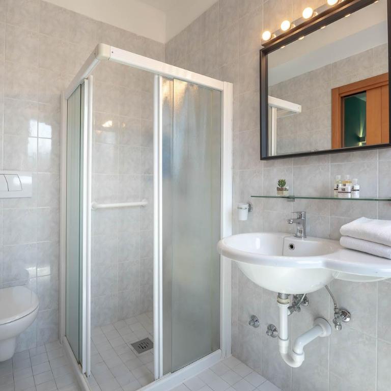 Hotel Portofino - Camera Familiare Standard - 2