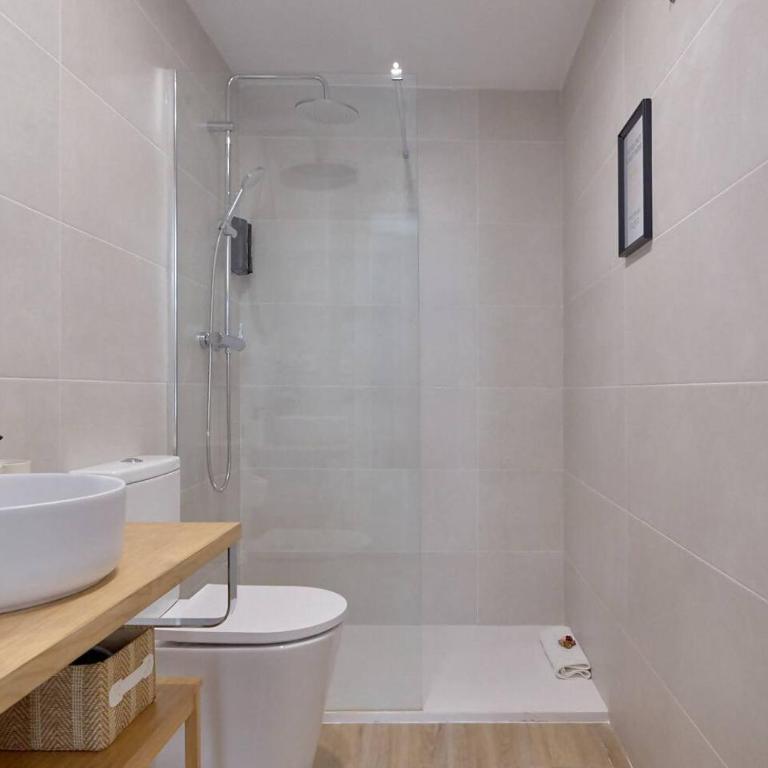 Romantic Suite Roig Arena N1 Virkin Suites - Apartment - 11
