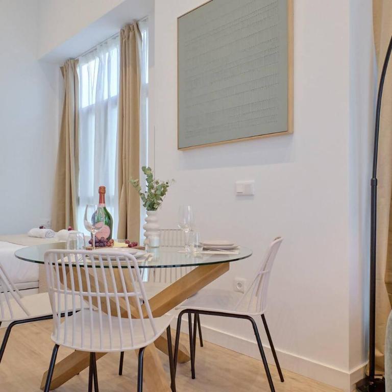 Romantic Suite Roig Arena N1 Virkin Suites - Apartment - 24