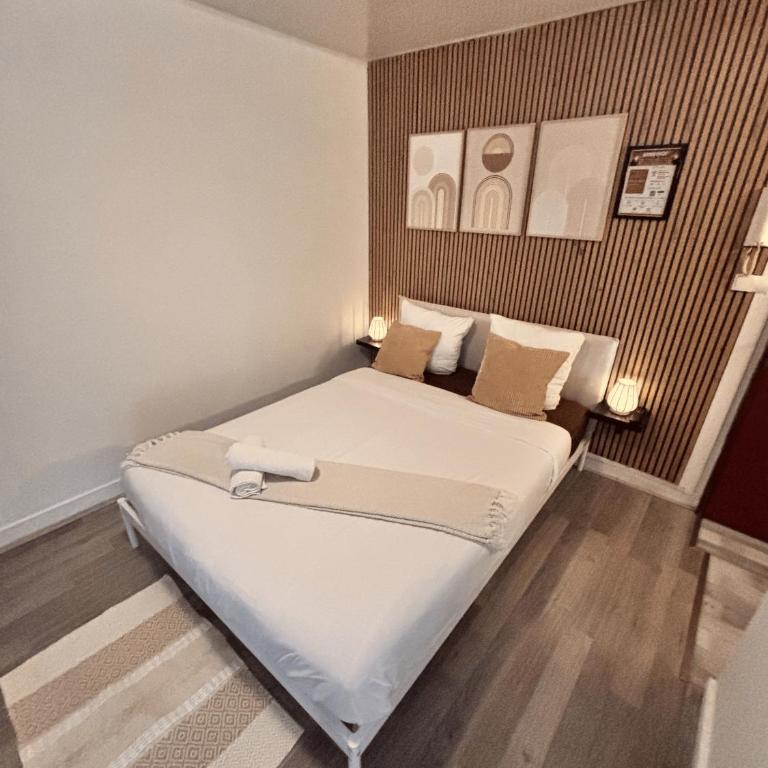 HÔTEL ORION - Chambre Double - 11