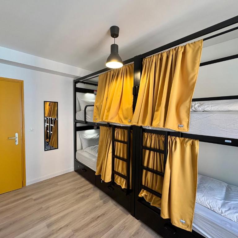 Lourdes Backpackers - Cama en habitación compartida mixta de 4 camas - 2