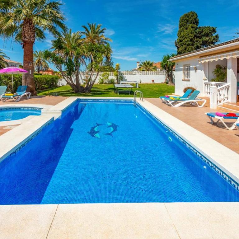 Villa Aran by Villa Plus - Villa - 14