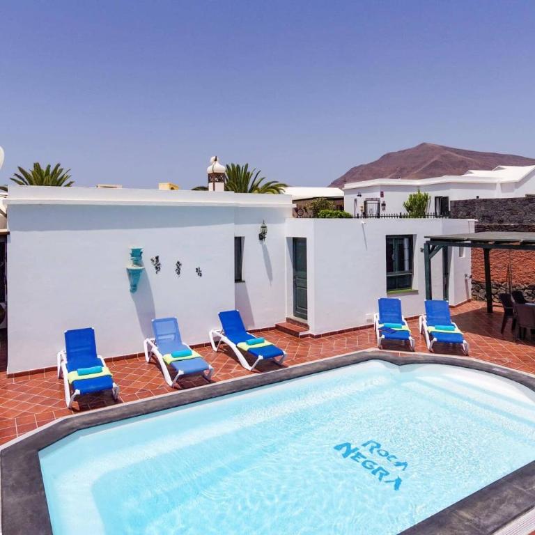 Villa Roca Negra by Villa Plus - Villa - 1