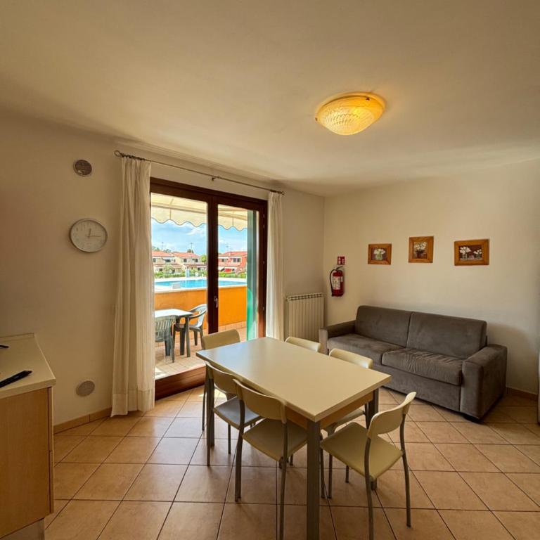 Villaggio dei Fiori - Appartamento con 2 Camere da Letto - 3