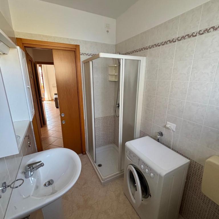 Villaggio dei Fiori - Appartamento con 2 Camere da Letto - 9