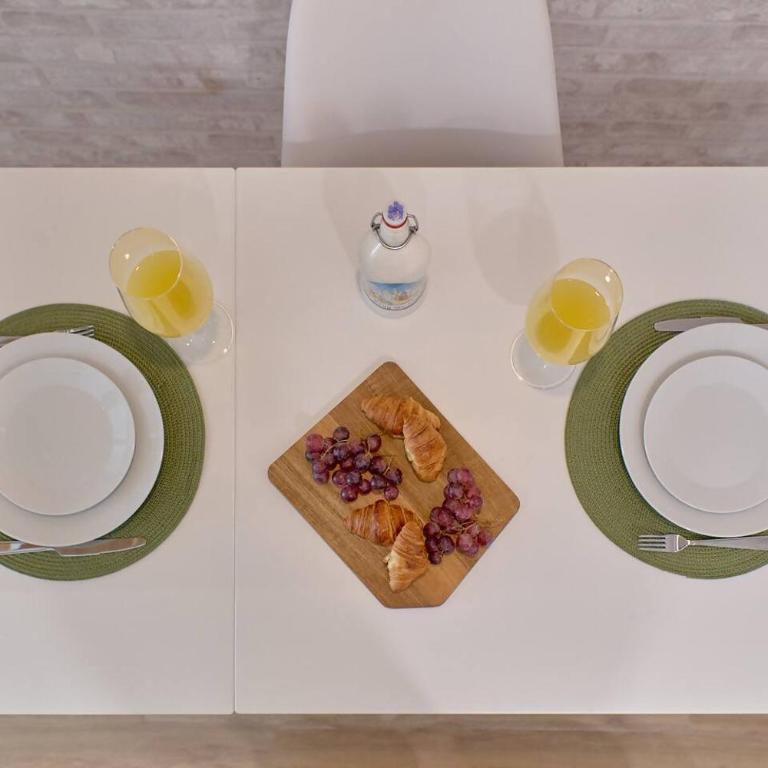 Romantic Suite Roig Arena N10 Virkin Suites - One-Bedroom Apartment - 23