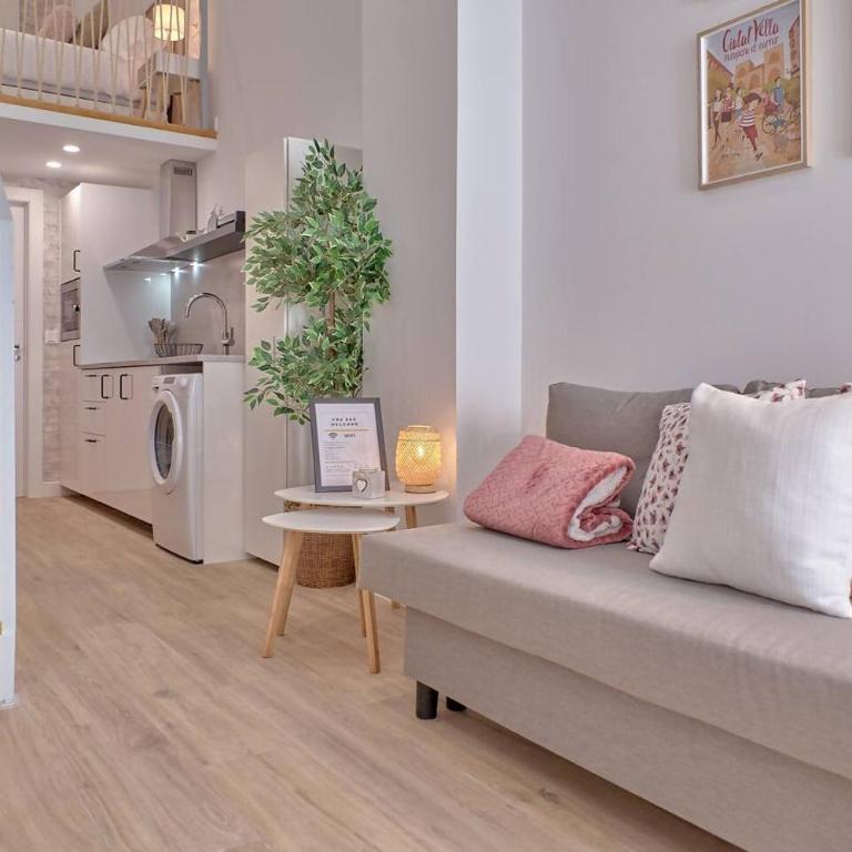 Romantic Suite Roig Arena N10 Virkin Suites - One-Bedroom Apartment - 16
