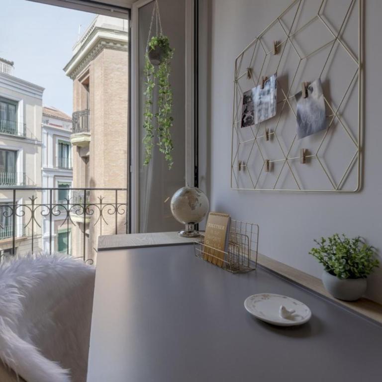 2BD 1BTH furnished - Sol - spacious - Two-Bedroom Apartment - 9