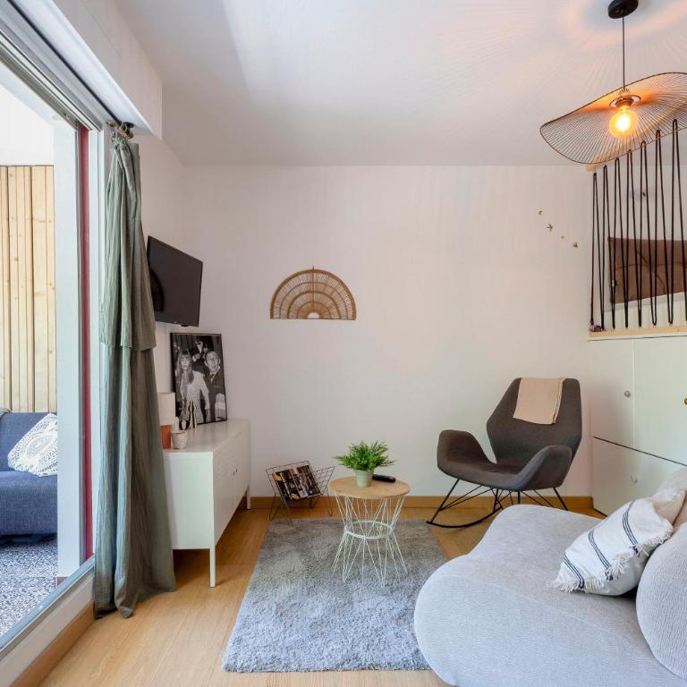 Chez Stéphanie De - Superbe studio design en centre ville avec piscine - Apartment mit 1 Schlafzimmer - 4