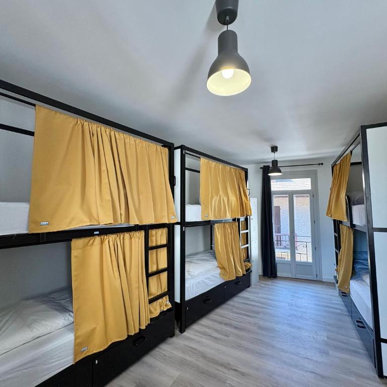 Lourdes Backpackers - Cama en habitación compartida mixta de 6 camas - 2